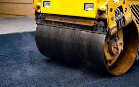 Best Asphalt Driveway Installation  in Aquia Harbour, VA